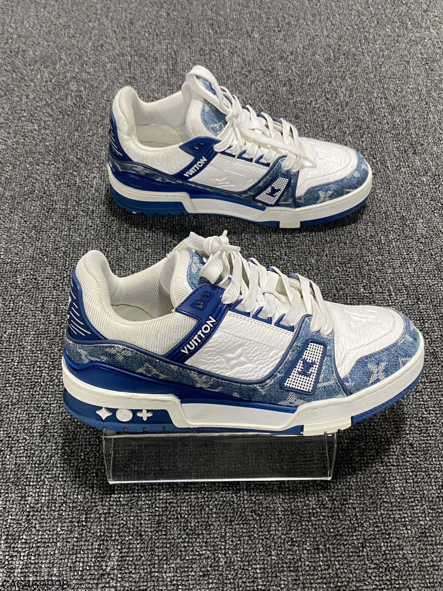 Louis Vuitton LV Women's Blue White Denim Trainer 95 New 37.5 Size US 7.5 / IT 37.5 - 4 Thumbnail