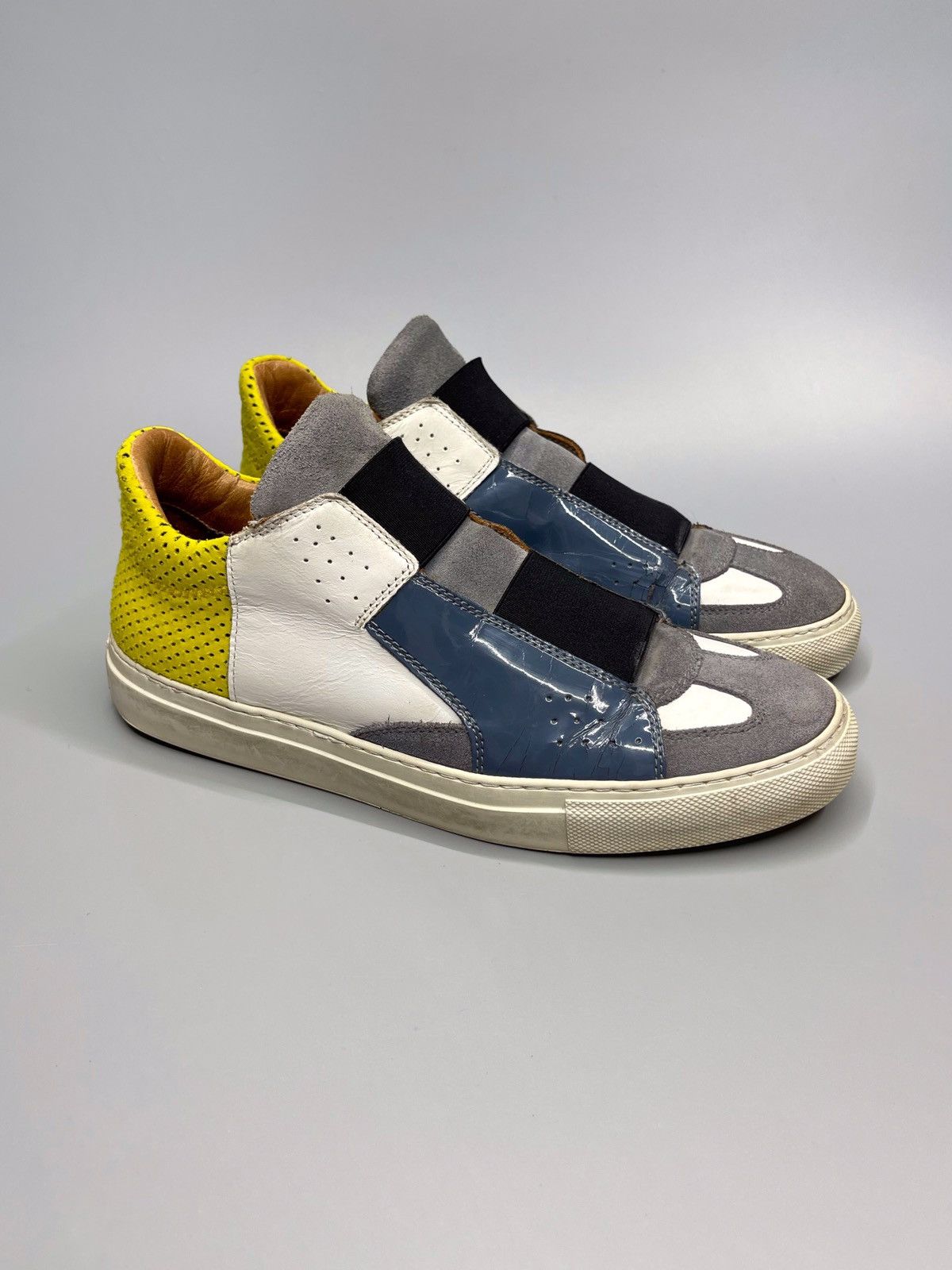 Maison Margiela Maison Margiela Hi-Top Sneakers MM6 Size US 6 / EU 39 - 2 Thumbnail