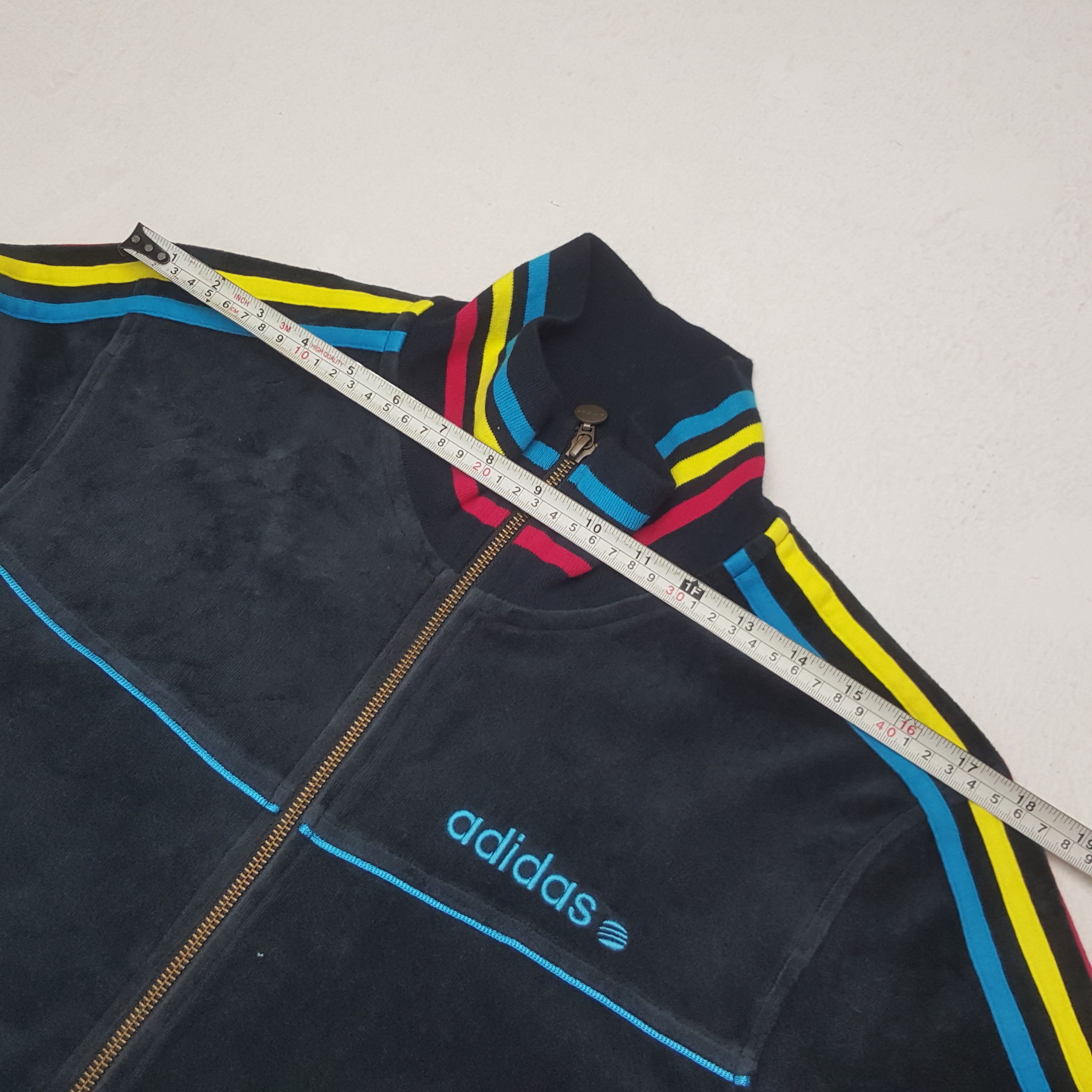 Adidas × Vintage Vintage Adidas Velvet Zipper Jacket C283N12 Size US S / EU 44-46 / 1 - 5 Thumbnail