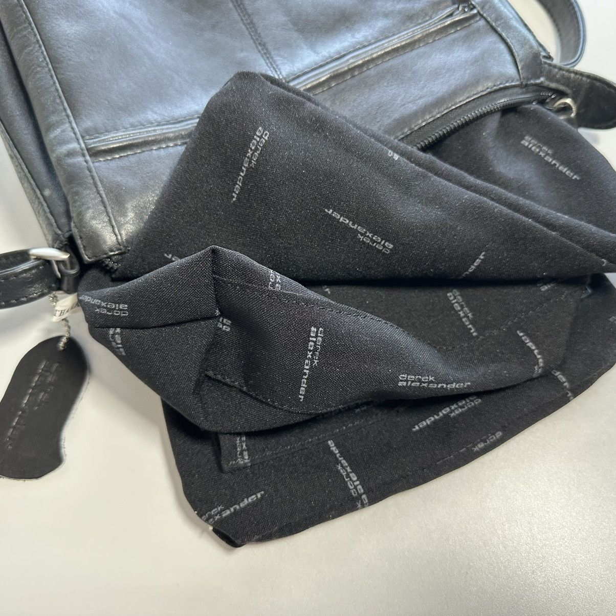 Vintage Derek Alexander Top Zip 3 Pocket Black Leather Crossbody Bag Size ONE SIZE - 7 Thumbnail