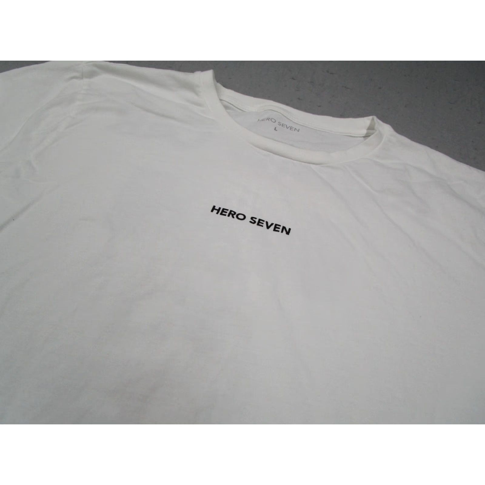 Vintage VINTAGE Hero Seven Mens T-Shirt Short Sleeve Crew Neck Cotton White Racing F1 Cars Sports 2020s Size US L / EU 52-54 / 3 - 2 Thumbnail