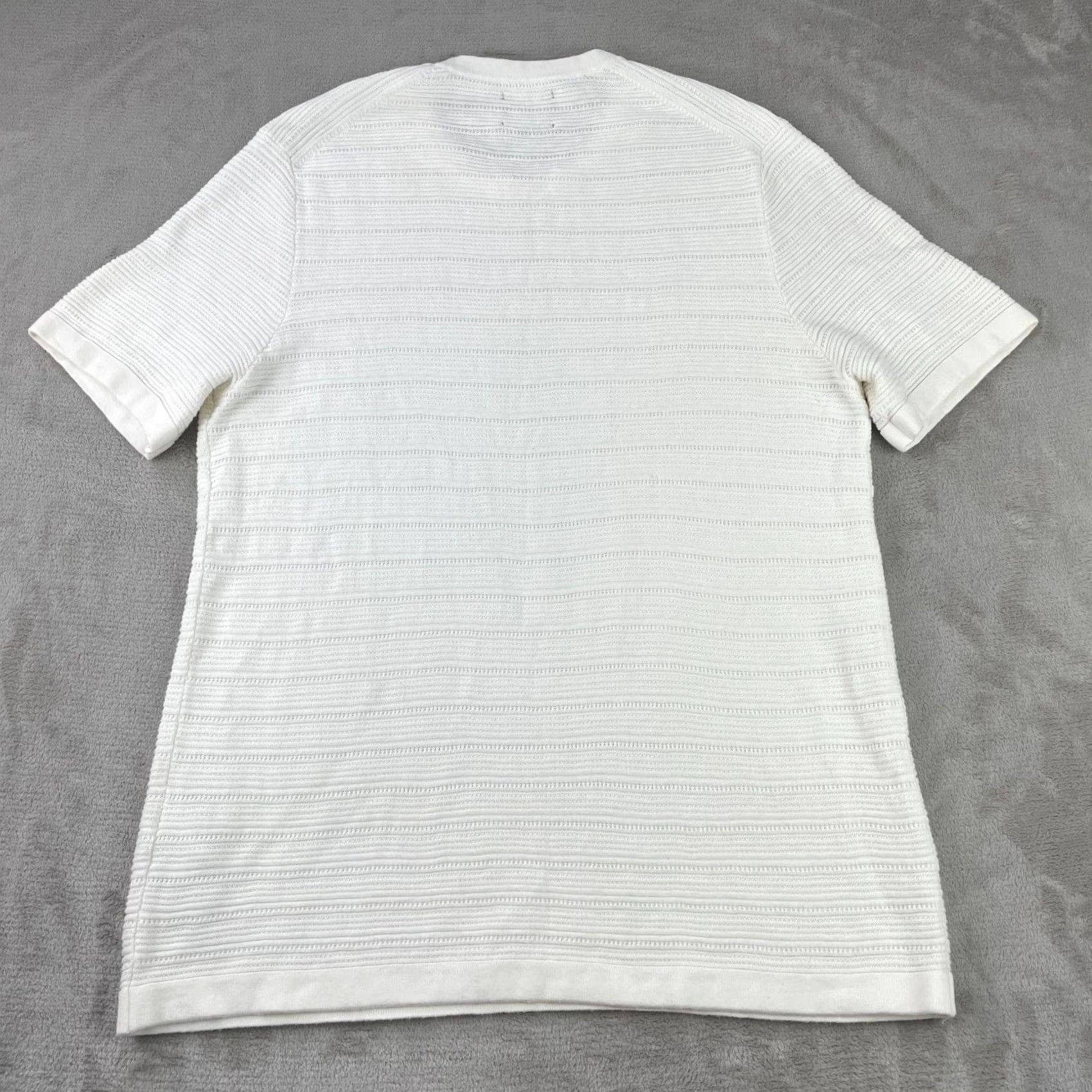 Abercrombie & Fitch Abercrombie & Fitch Shirt Men L White Knit Crew Neck Short Sleeve NWOT Size US L / EU 52-54 / 3 - 6 Thumbnail