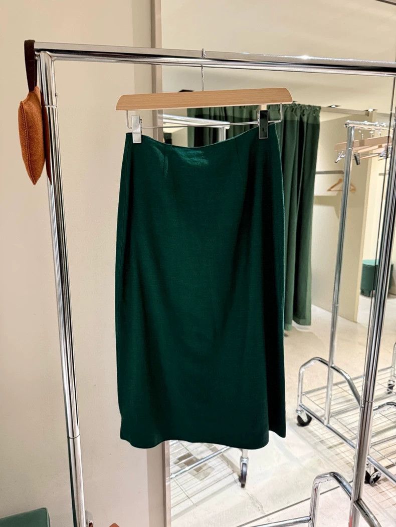 Loro Piana LORO PIANA sizeS Ms.Green skirt linen mixed with first cut Size 24" / US 00 / IT 34 - 5 Thumbnail