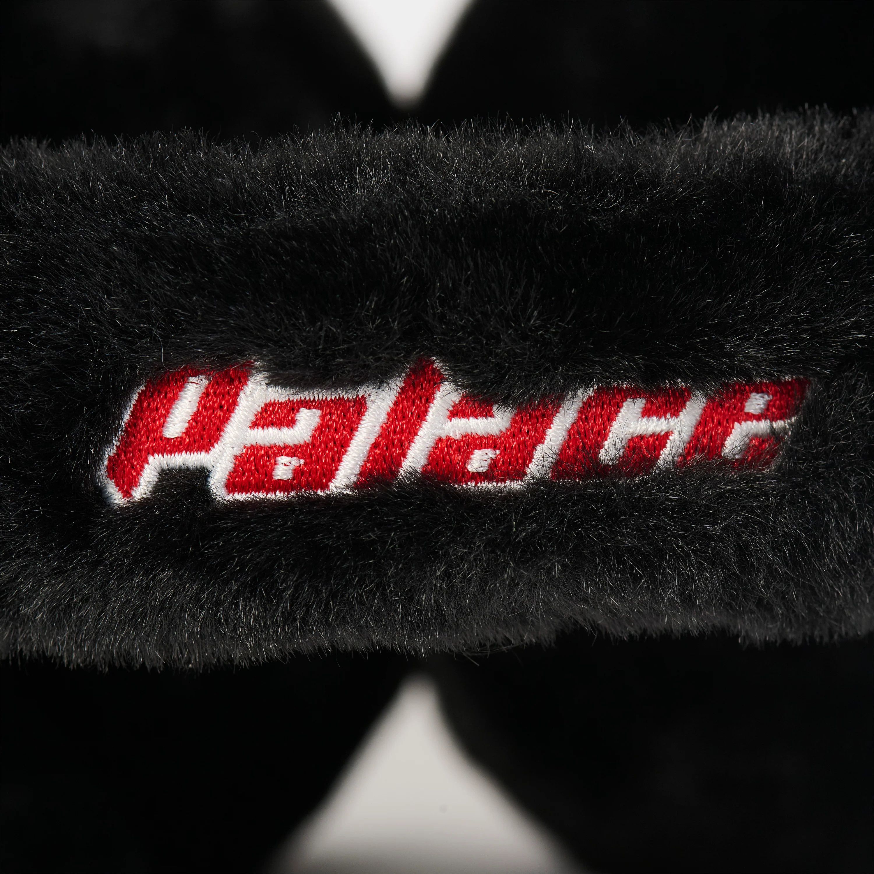 Palace Palace Holiday Plush Ear Warmer Black Size ONE SIZE - 4 Thumbnail