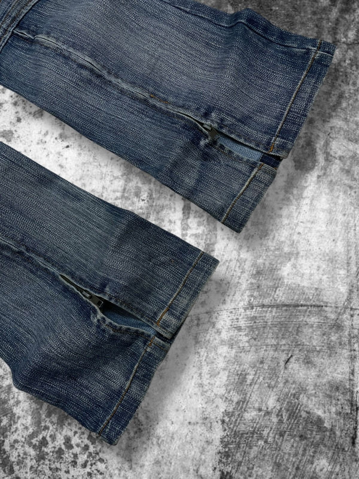 Japanese Brand Vintage Japan Designer 90’s Crest Jeans Flared Trible Denim Size US 29 - 8 Thumbnail