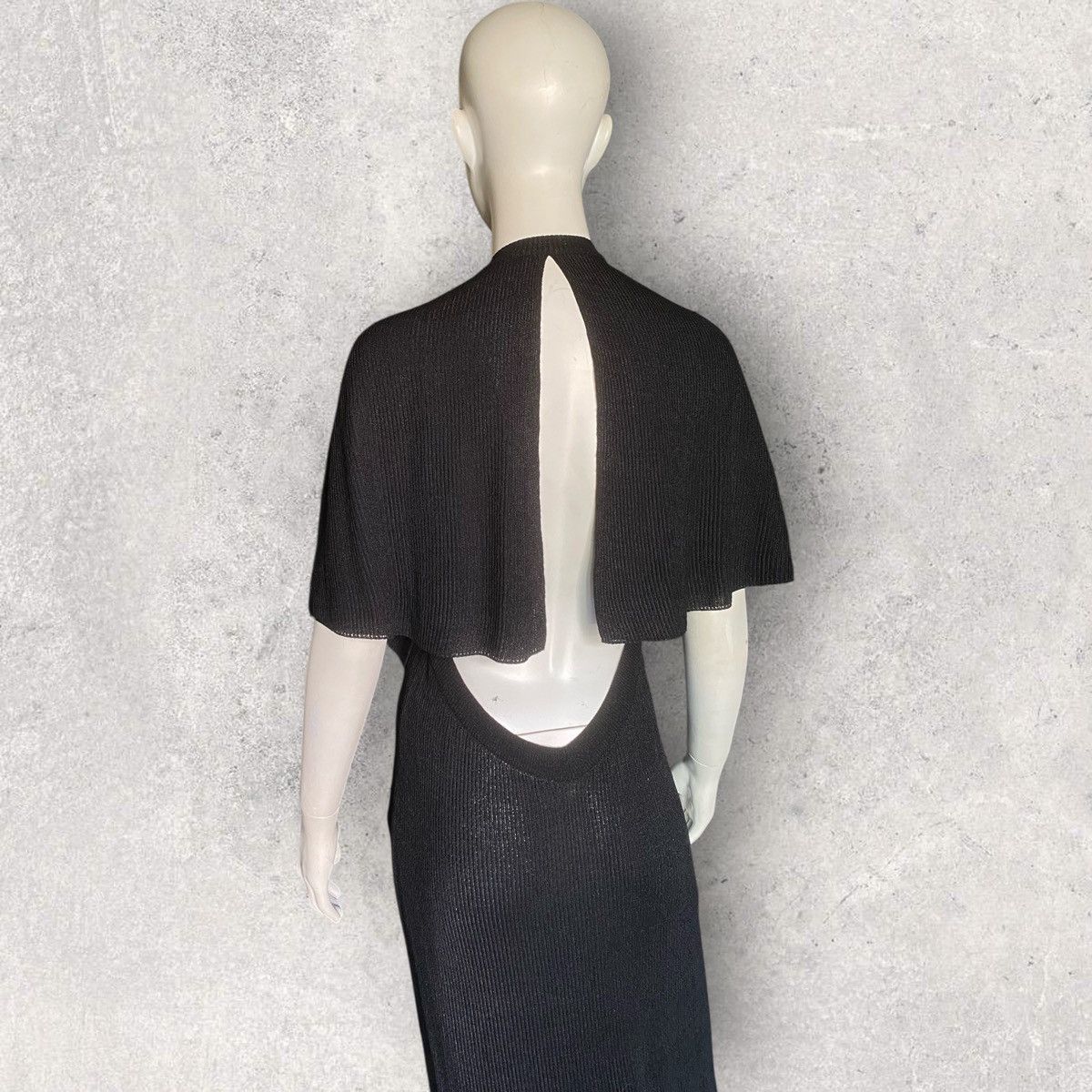 Chanel SS17 Rayon/Poly Blend Cape Sleeve Backless Dress Size M / US 6-8 / IT 42-44 - 6 Thumbnail