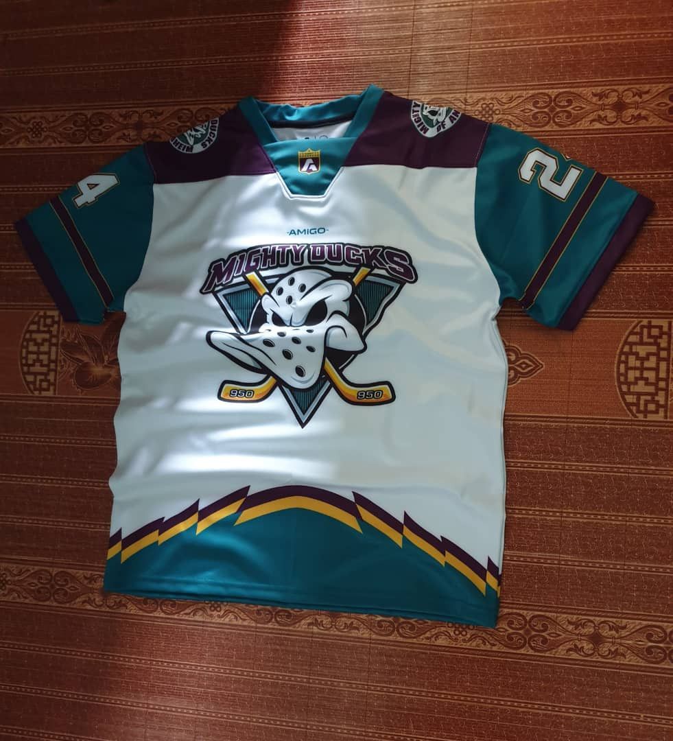 Japanese Brand Mighty Ducks 280 gsm jersey Size US M / EU 48-50 / 2 - 6 Thumbnail