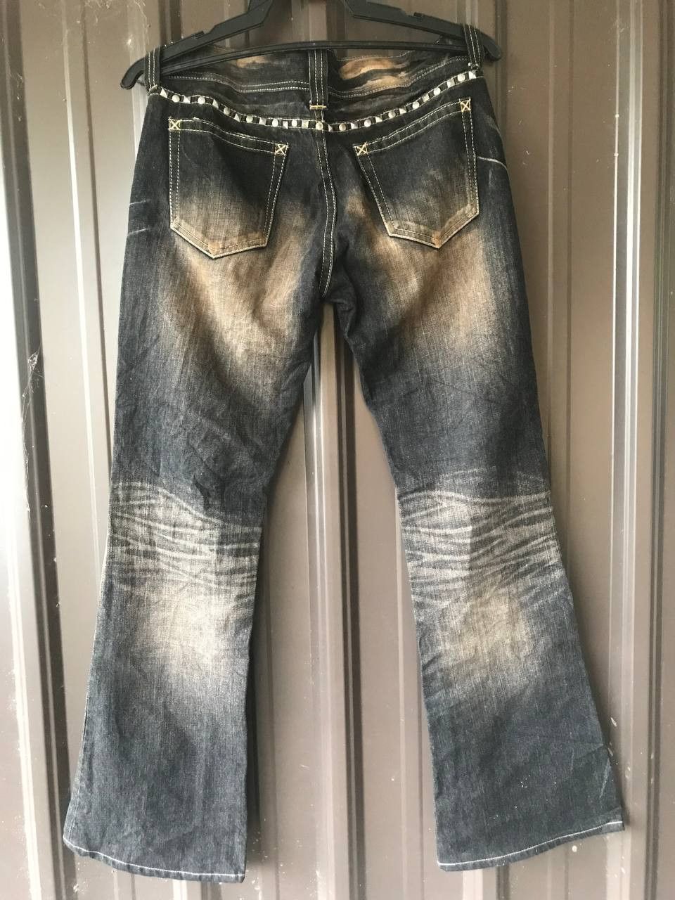 If Six Was Nine Vanquish Low Rise Mud Wash Super Flared Denim Size US 29 - 2 Thumbnail