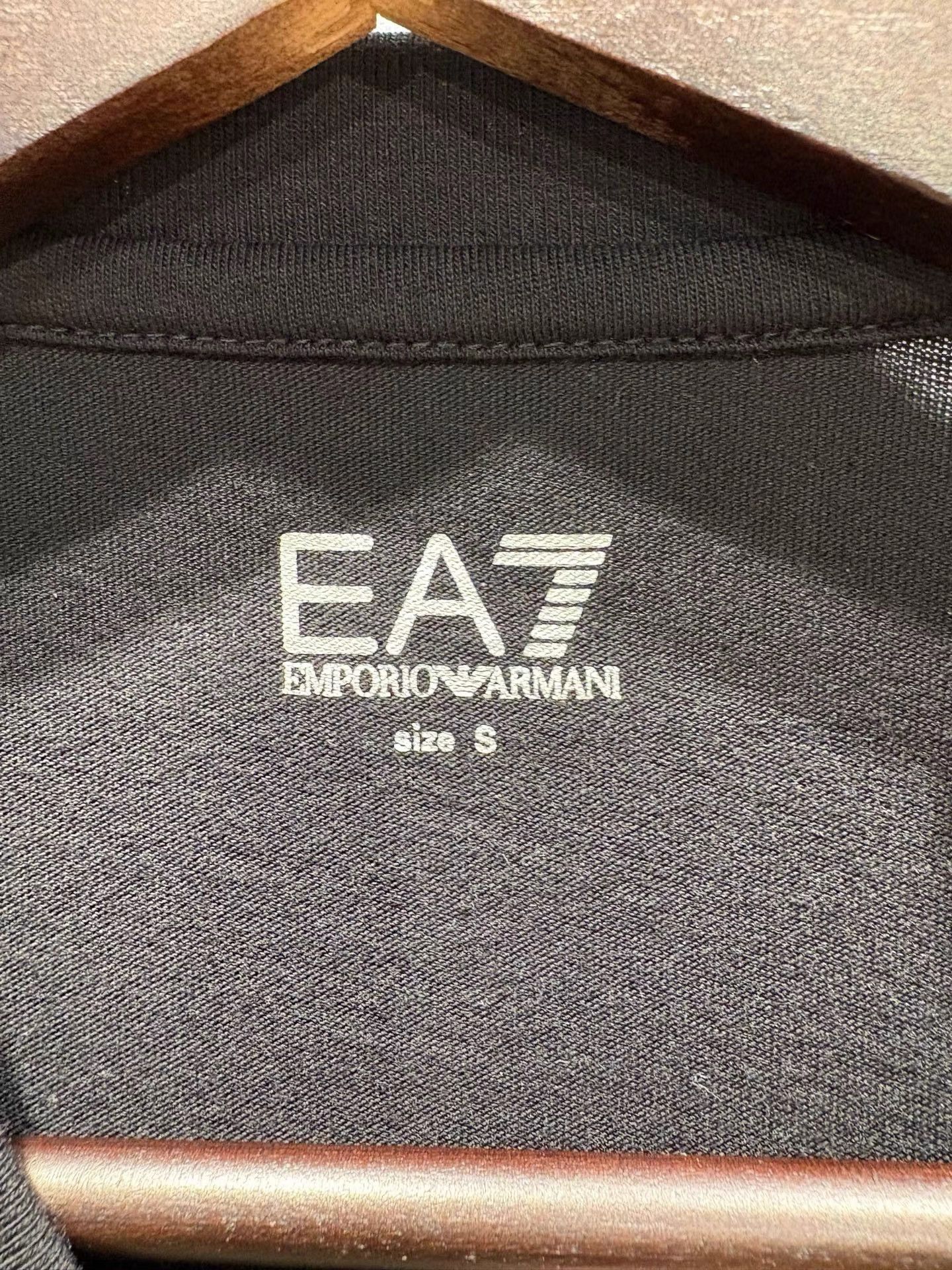 Emporio Armani EMPORIO ARMANI EA7 Black Short Sleeve T-shirt K36 Size US S / EU 44-46 / 1 - 3 Thumbnail