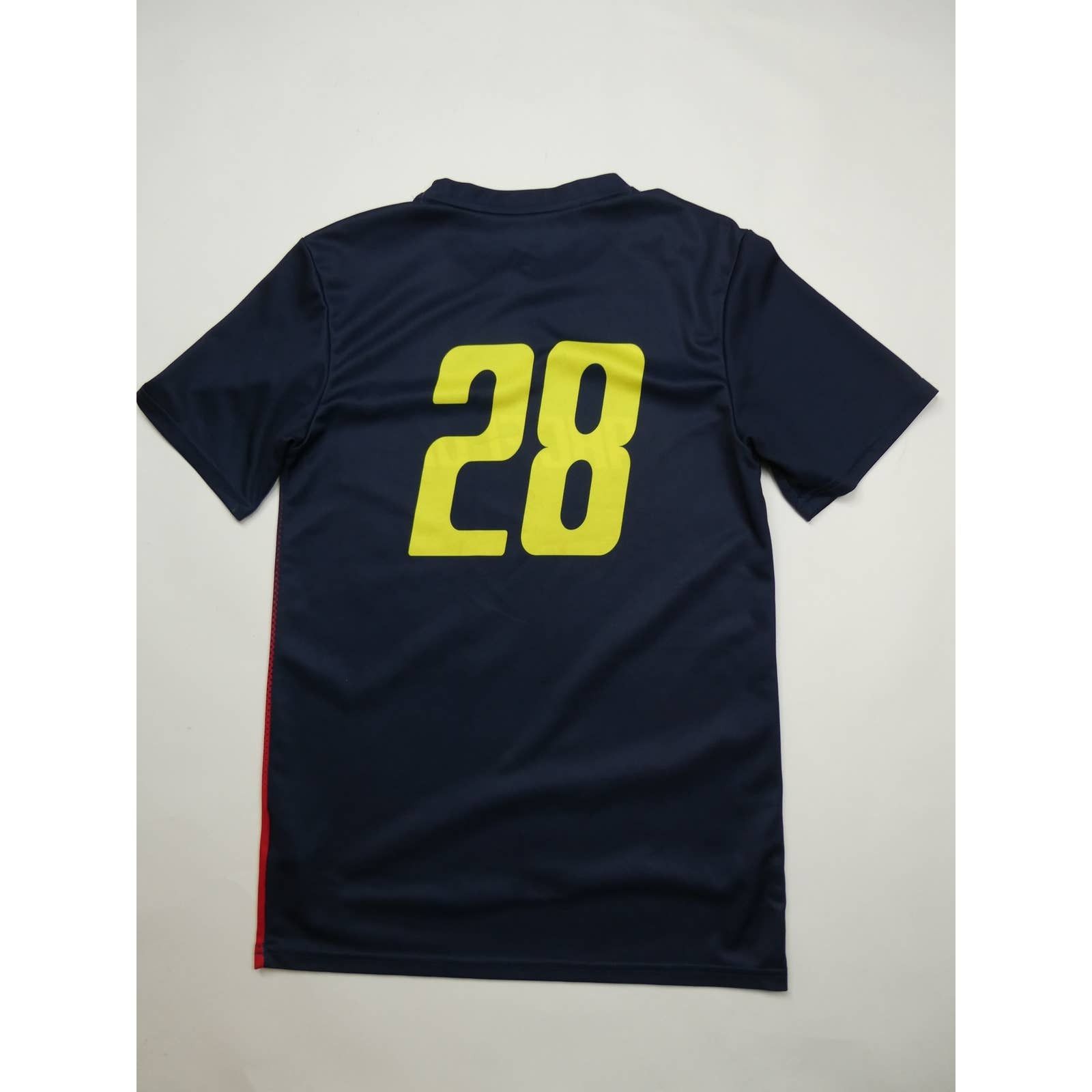 Nike NIKE COLUMBUS SCREW #28 athletic t-shirt jersey small, NEW Size US S / EU 44-46 / 1 - 2 Thumbnail