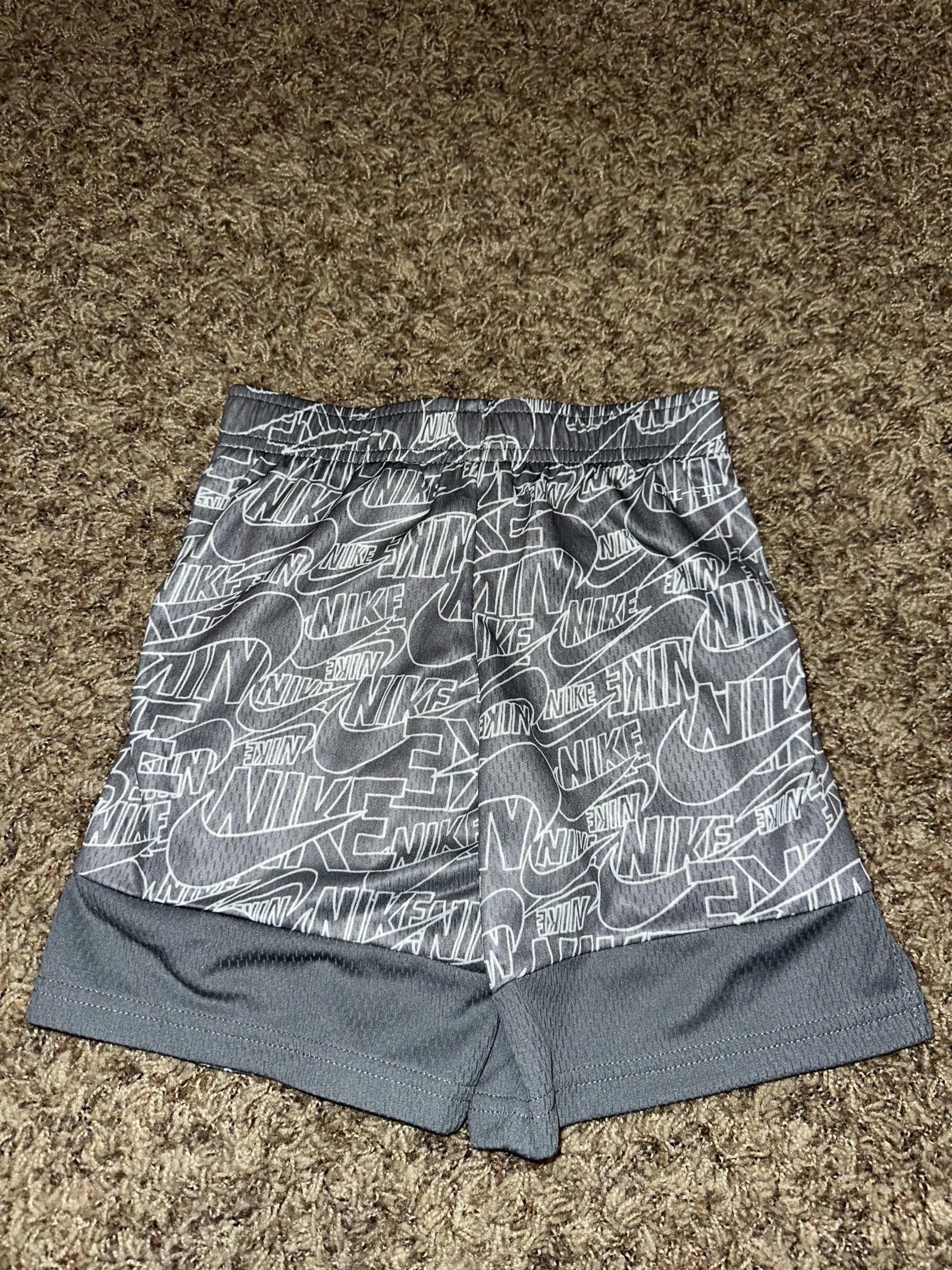 Nike Nike Little Kids (Boy’s) All Over Print Logo Grey Shorts Size US 26 / EU 42 - 3 Thumbnail