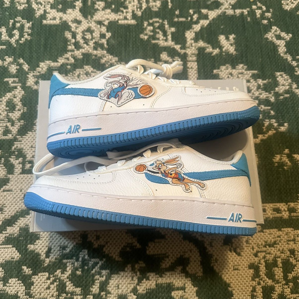 Nike Air Force 1 Space Jam “Hare” Size US 5.5 / EU 38 - 2 Thumbnail