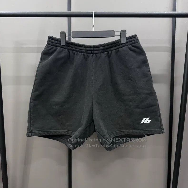 Balenciaga Balenciaga size M Logo Printed Elastic Waist Casual Short Size US 27 - 1 Thumbnail