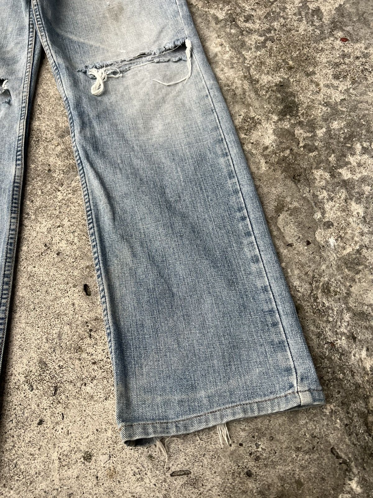 Levi's Vintage Levis 533 Distressed Light Wash Jean Size US 32 / EU 48 - 8 Thumbnail