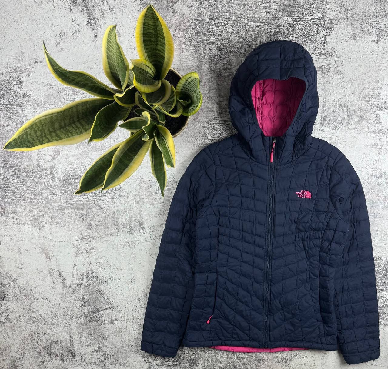 The North Face The North Face Thermoball Hoodie Women’s Ski M Size Blue Down Puffer Jacket Size M / US 6-8 / IT 42-44 - 1 Thumbnail