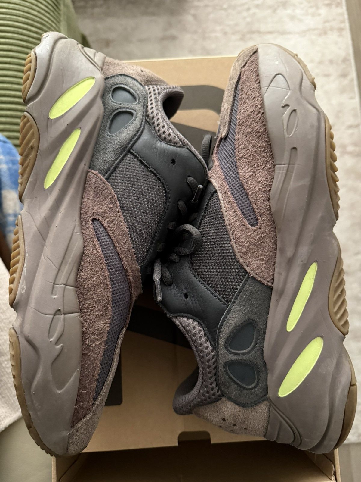 Yeezy Yeezy 700 Mauve Size US 11 / EU 44 - 1 Thumbnail