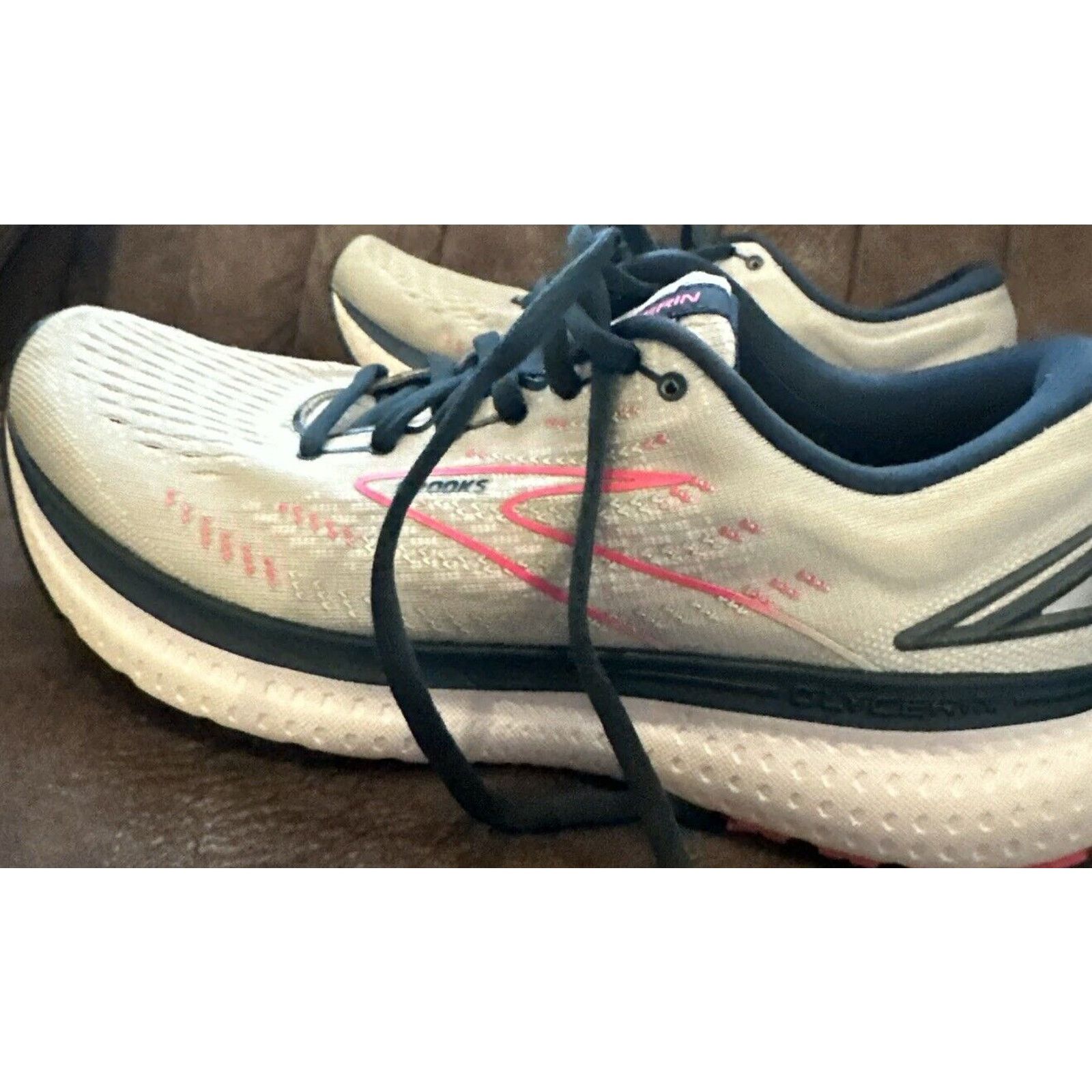 Brooks Brooks Glycerin 19 Womens size 10Shoes Gray Pink Runnin Size US 10 / IT 40 - 6 Thumbnail