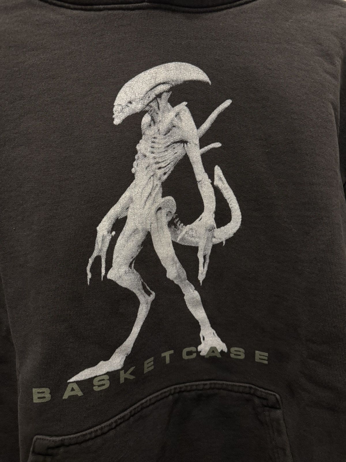 basketcase gallery Basketcase Gallery “Alien” faded hoodie Size US M / EU 48-50 / 2 - 3 Thumbnail