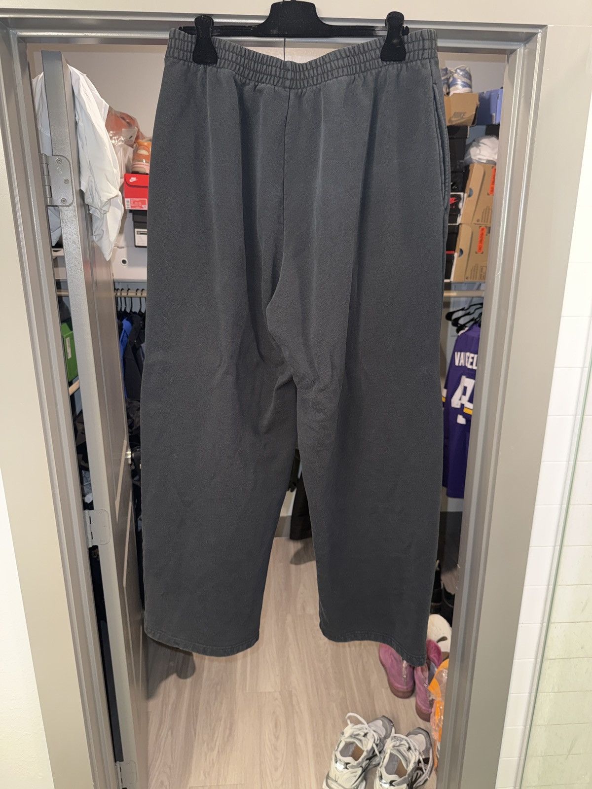Balenciaga Balenciaga 3B Football Baggy Sweatpants Size US 40 / EU 56 - 5 Thumbnail