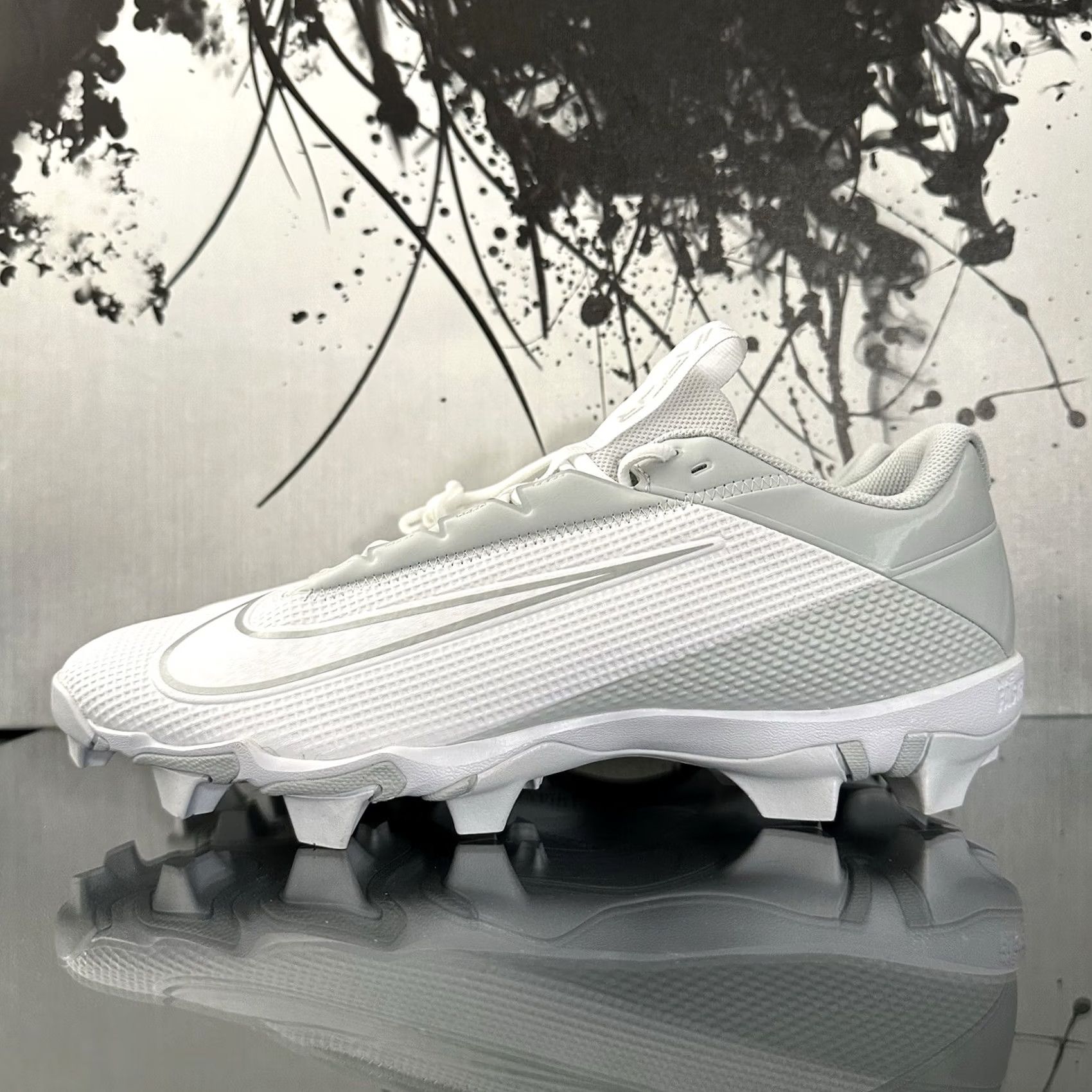 Nike Nike Vapor Edge Shark 2 Football Cleats Low Mens Size 13 White Silver DH5088-100 Size US 13 / EU 46 - 3 Thumbnail