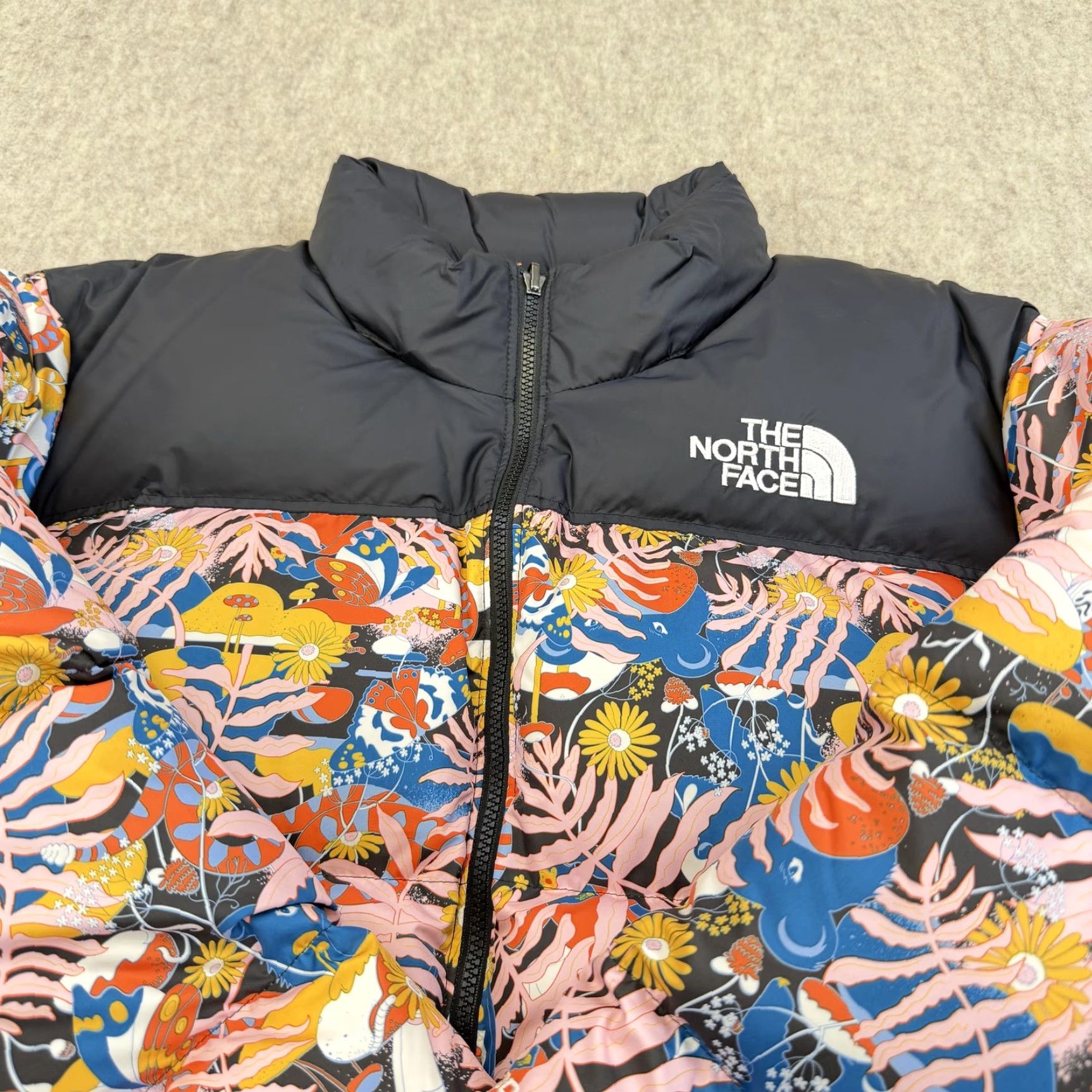 The North Face The North Face Jacket Womens 3X Black Floral Nuptse Plus Down Puffer Naomi Otsu Size XXL / US 16-18 / IT 52-54 - 6 Thumbnail