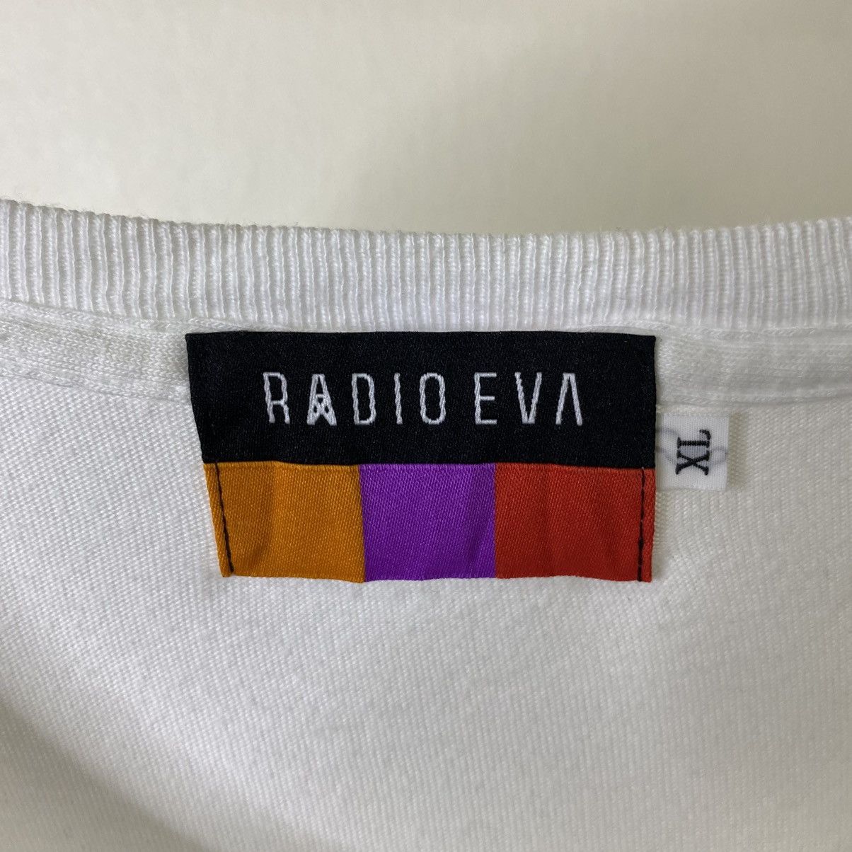 Anime Vintage Y2K Neon Genesis Evangelion Radio EVA The Beats Tee Size US L / EU 52-54 / 3 - 3 Thumbnail