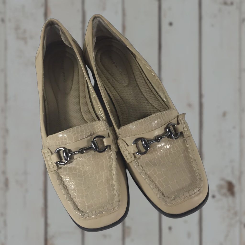 Vintage Easy Spirit Leather Loafers Shoes Women Size 9 Beige Slip-On Flat Cushioned Arch Support Casual Workwear Size US 9 / IT 39 - 1 Thumbnail