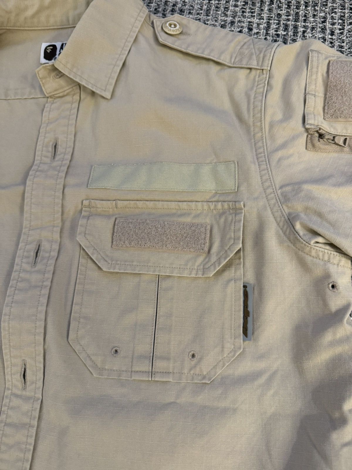 Bape Vintage Bape Short Sleeve Button Up Size US S / EU 44-46 / 1 - 9 Thumbnail