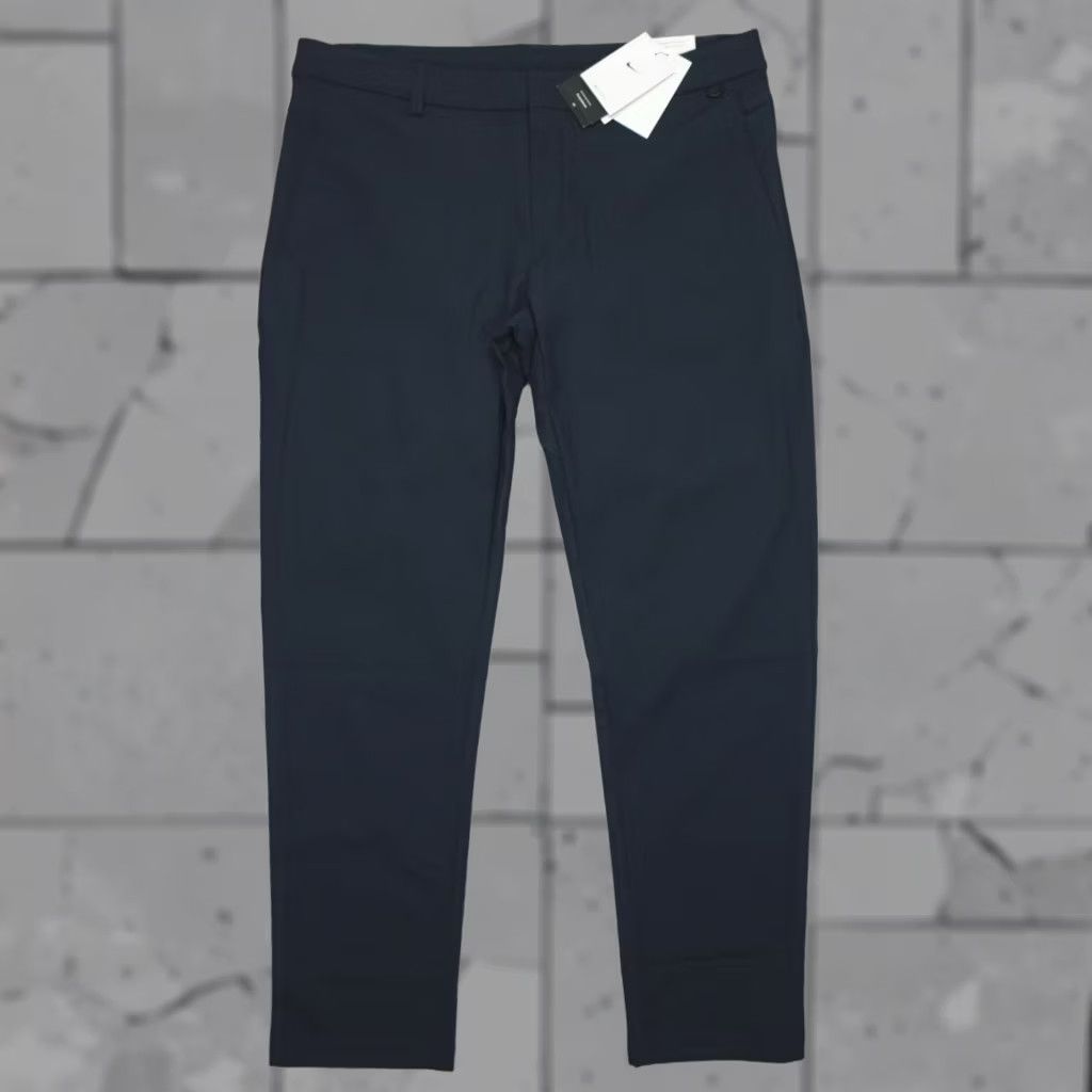 Nike Nike 24.7 PerfectStretch Dri FIT 5 Pocket Slim Fit Pants 38x34 Blue Mens Regular Pants Size US 38 / EU 54 - 1 Thumbnail