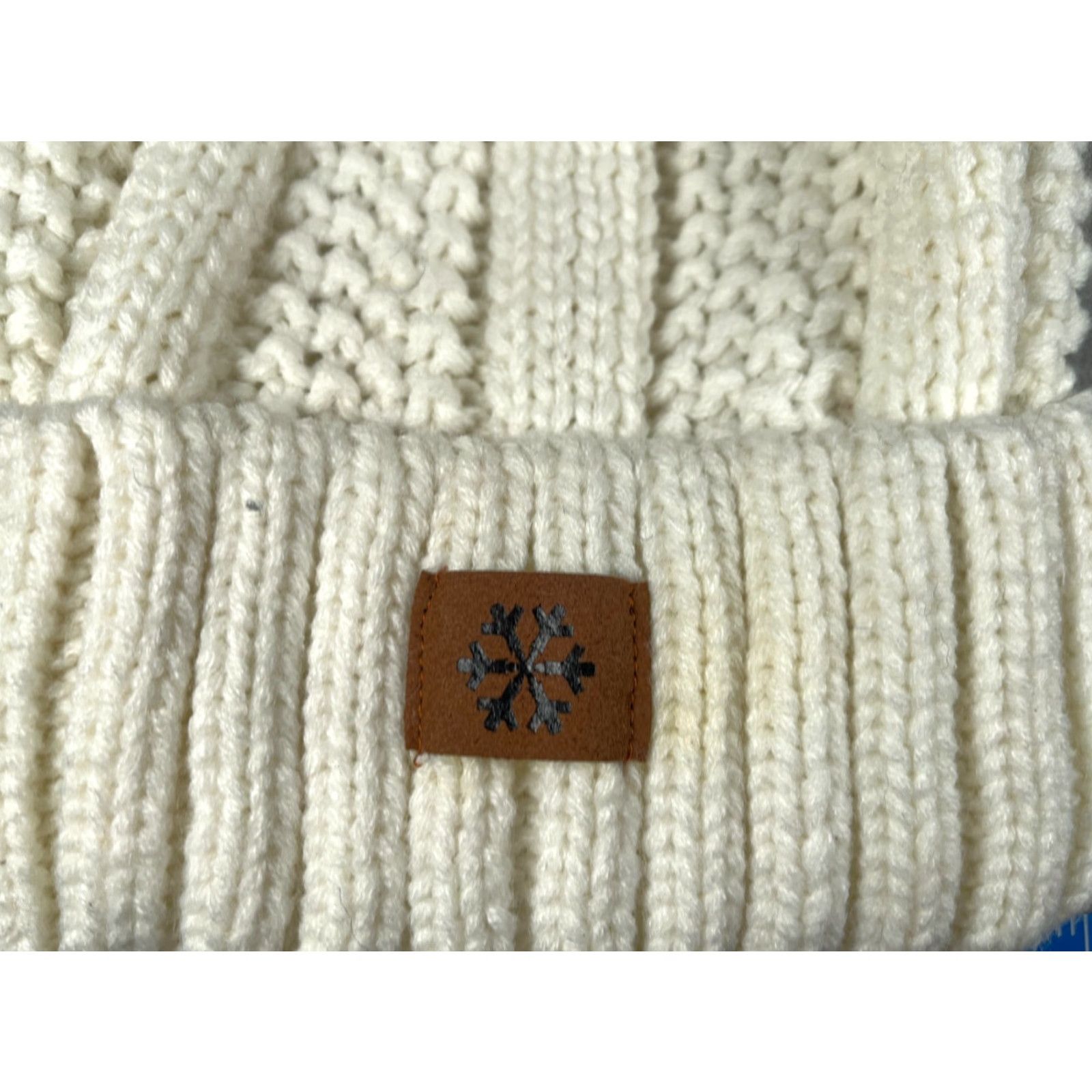 Vintage Unbranded Beanie One Size Adult White Knit 100% Acrylic Lhs International Toque Snow Pom Winter Fall Spring Summer Unisex Adults Hat/Cap Mens, Womens Size ONE SIZE - 2 Thumbnail