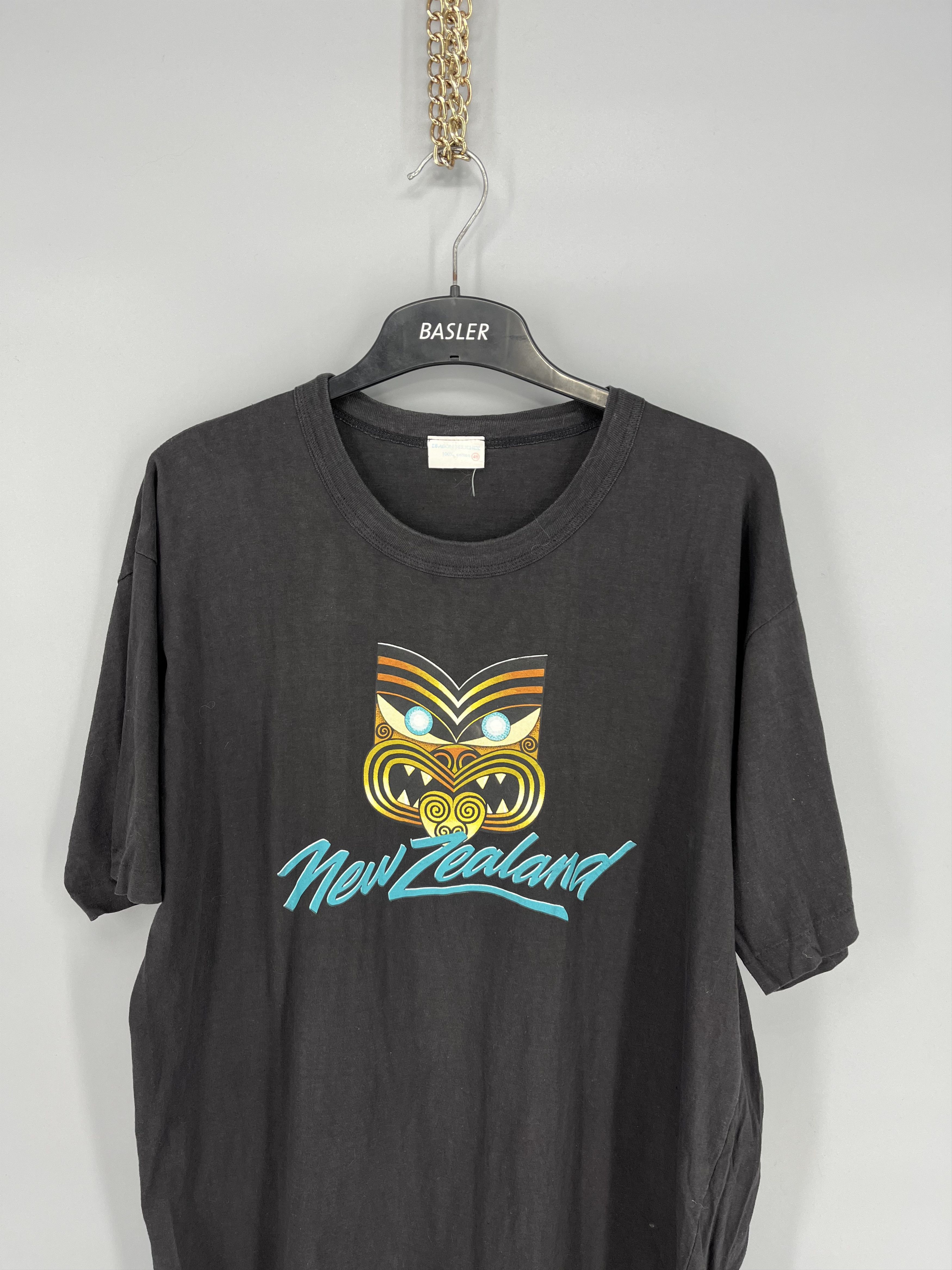 Vintage RARE! VTG T&SKI NEW ZEALAND NATURE VIBRANT GRAPHIC TEE Size US M / EU 48-50 / 2 - 4 Thumbnail