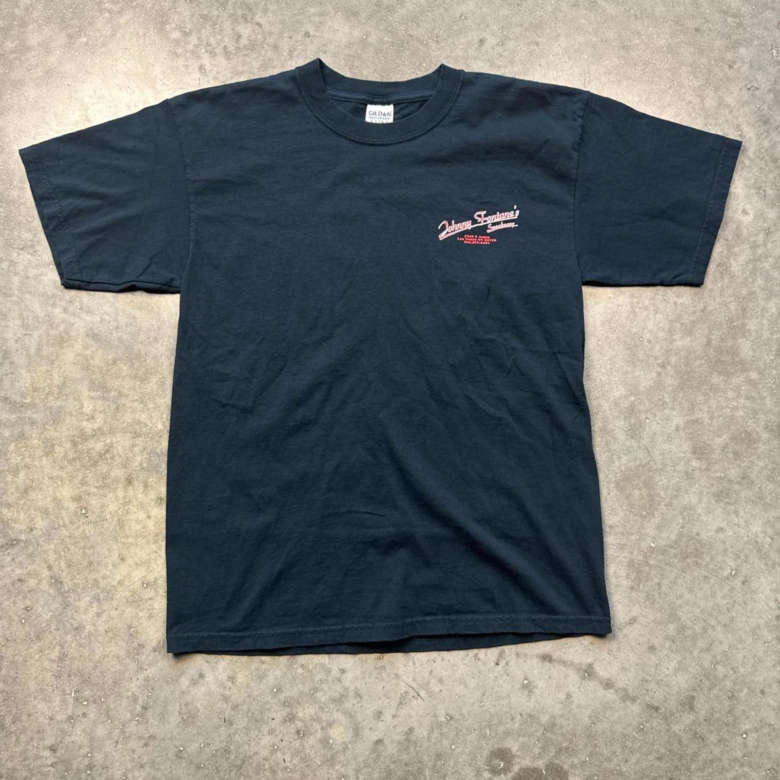 Gildan “Keep Your Friends Close But Your Enemies Closer” Y2k TShirt Size US L / EU 52-54 / 3 - 1 Thumbnail