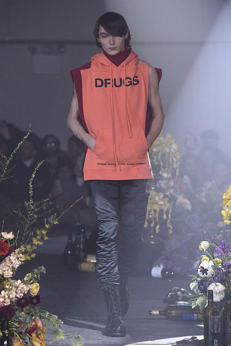 Raf Simons Raf Simons FW18 “Drug$” Backless Hoodie Size US M / EU 48-50 / 2 - 2 Thumbnail