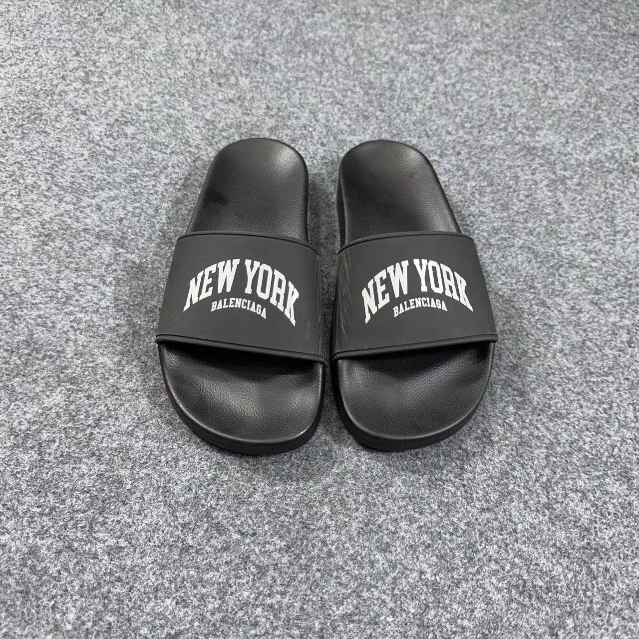 Balenciaga Balenciaga Slippers K28 Size US 7 / IT 37 - 1 Thumbnail
