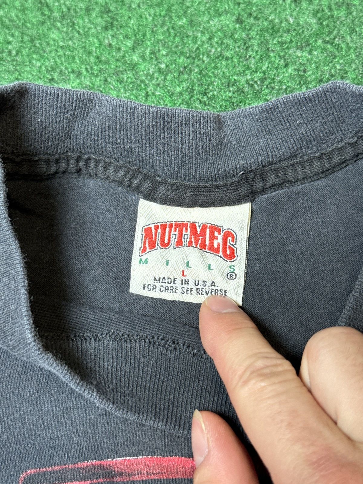 Nutmeg × Vintage Vtg 90s Chicago Bulls Triple Threat Caricature Grant T Shirt Size US L / EU 52-54 / 3 - 4 Thumbnail