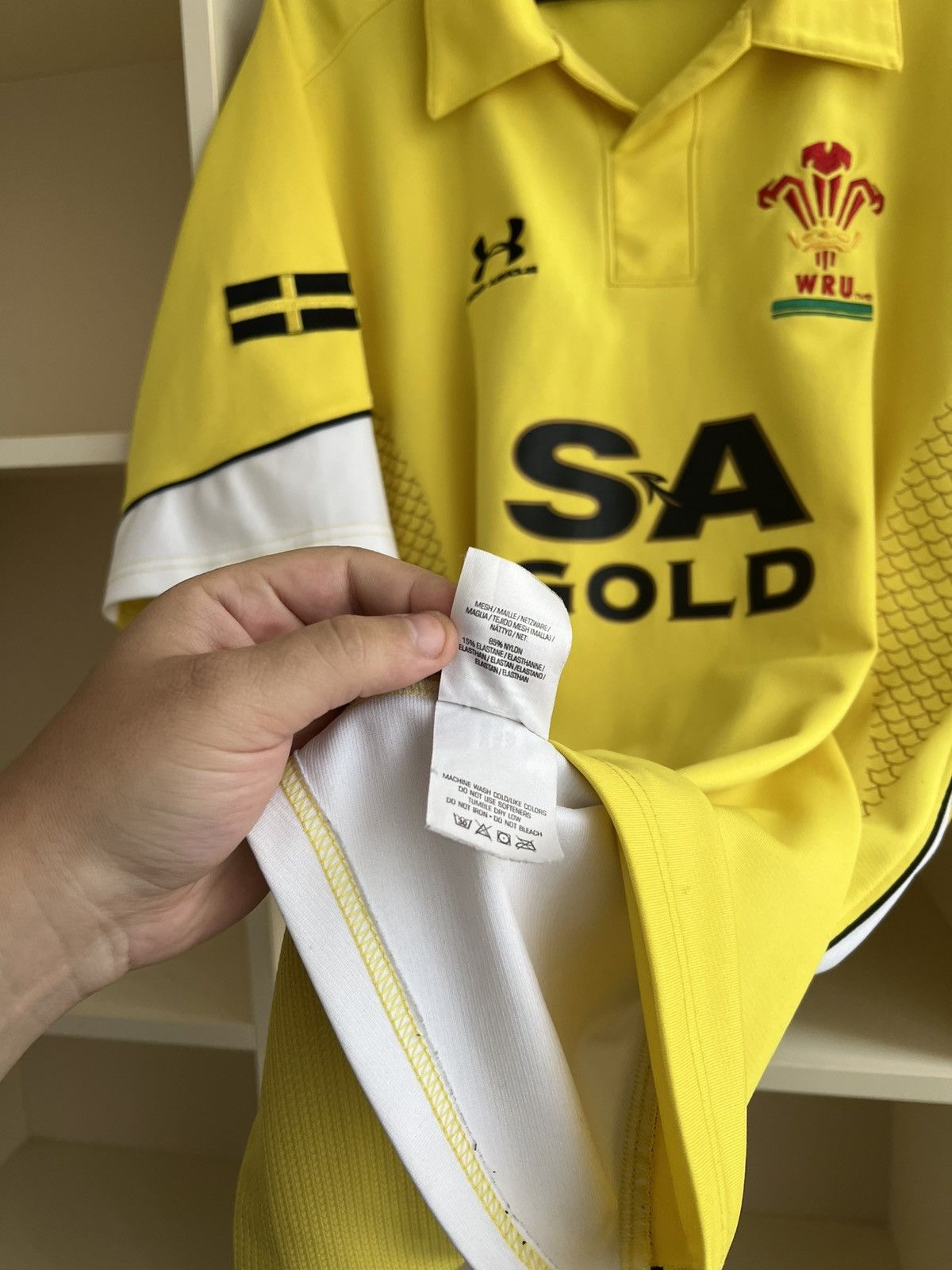 Under Armour Under Armour Wales Wru Rugby Jersey Size L Size US L / EU 52-54 / 3 - 12 Thumbnail
