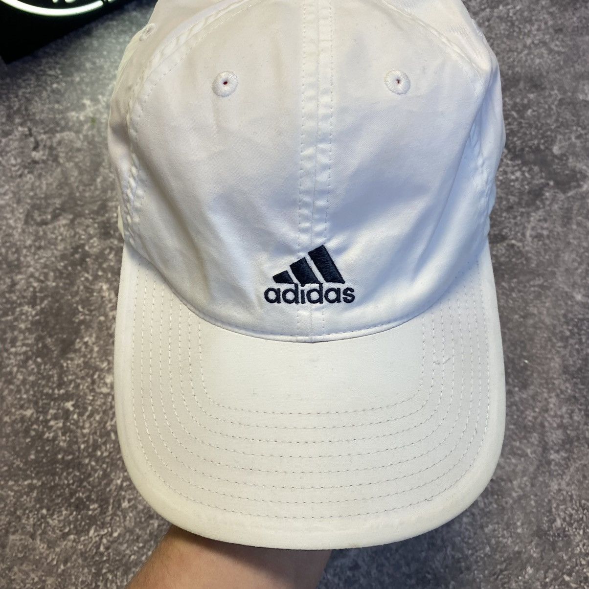 Adidas × Vintage Vintage Adidas Centre Basic Logo White Streetwear cap Size ONE SIZE - 3 Thumbnail