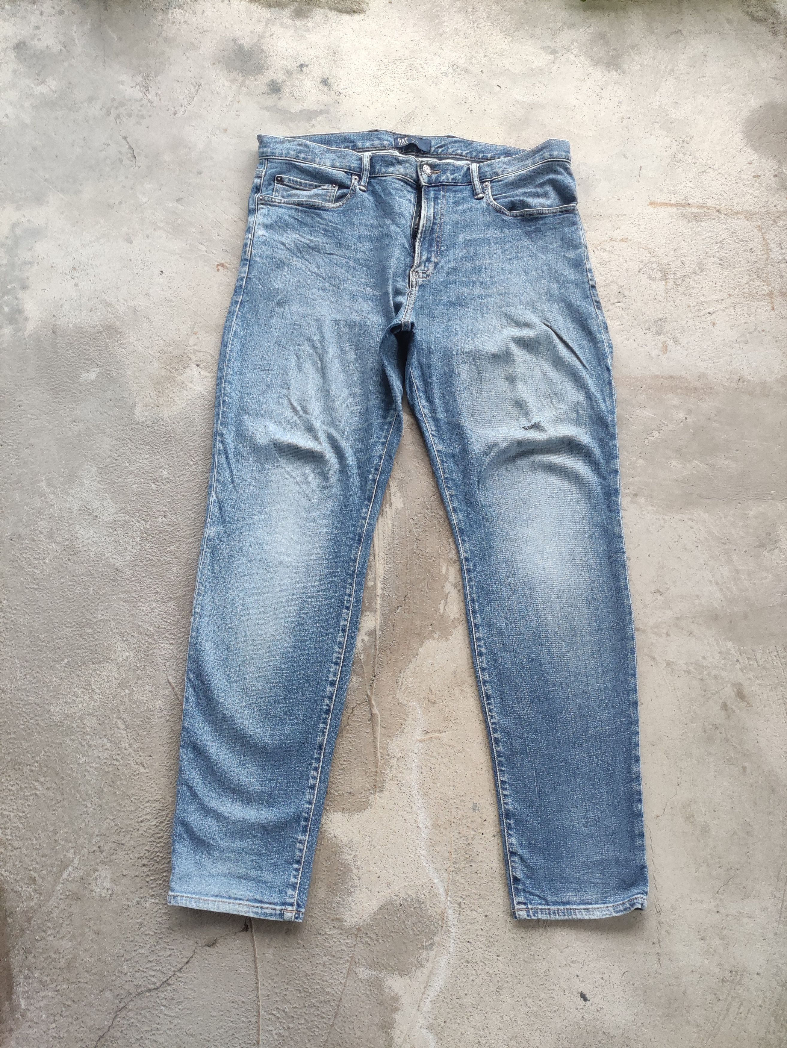 Gap Vintage GAP Jean Distressed Faded Denim Waist 40 Size US 40 / EU 56 - 1 Thumbnail