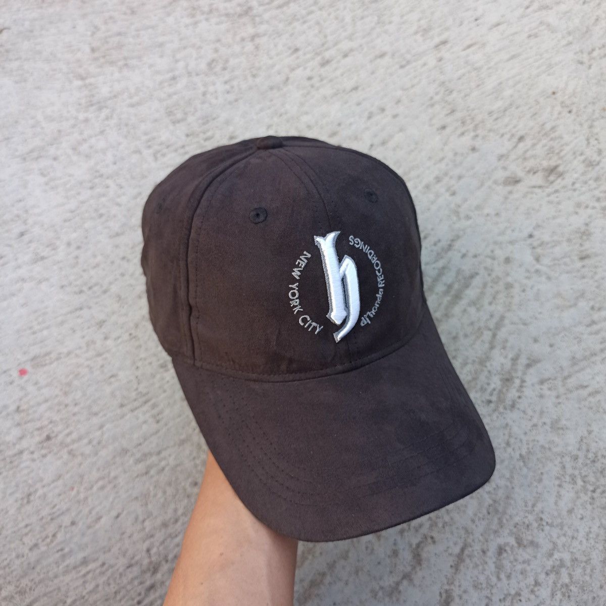 Honda × Japanese Brand × Rap Tees DJ Honda recording ny city. Material looks like suede Size 36 - 1 Thumbnail
