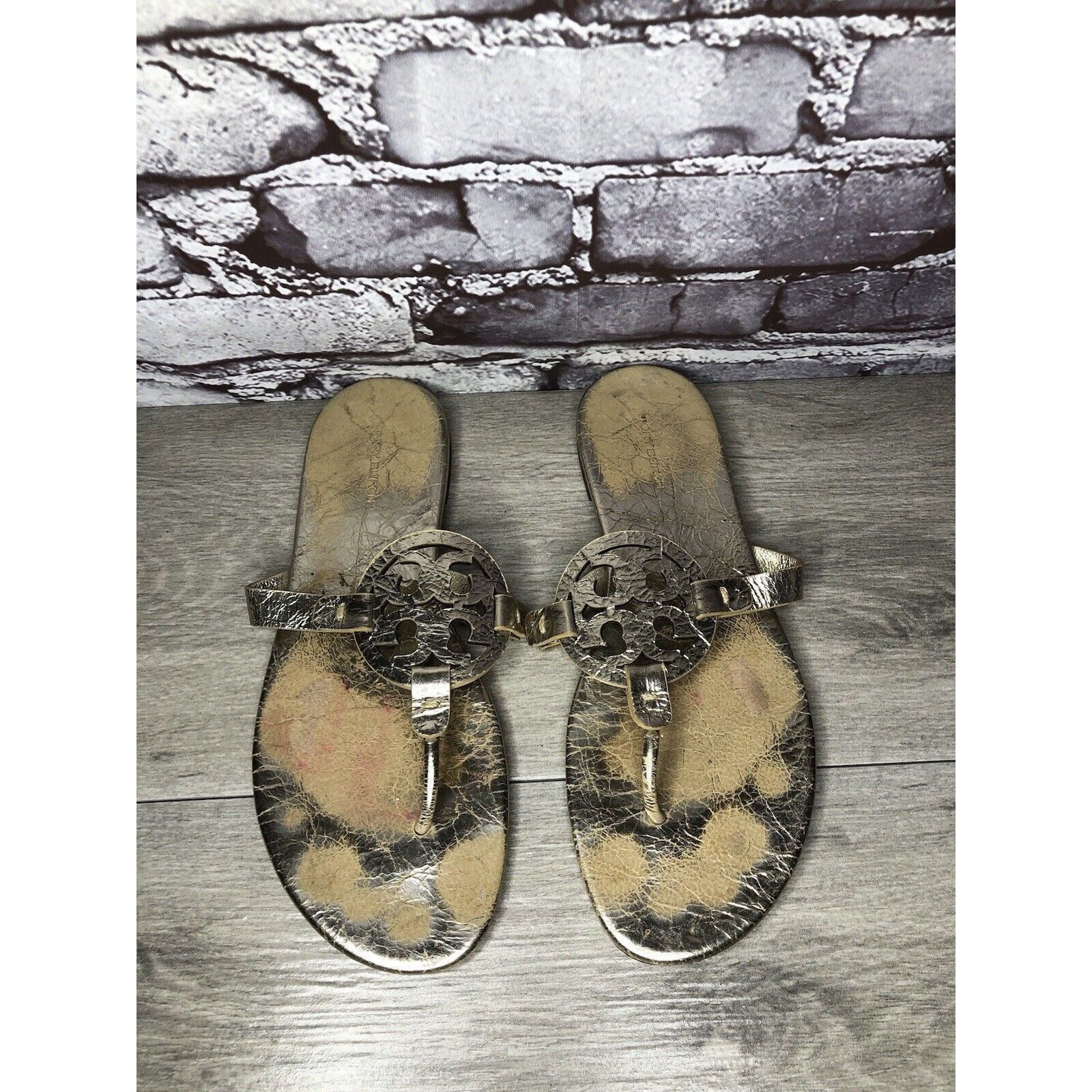 Tory Burch TORY BURCH Silver Leather Badge Logo Thong Flats Sandals Wom Size US 10 / IT 40 - 2 Thumbnail