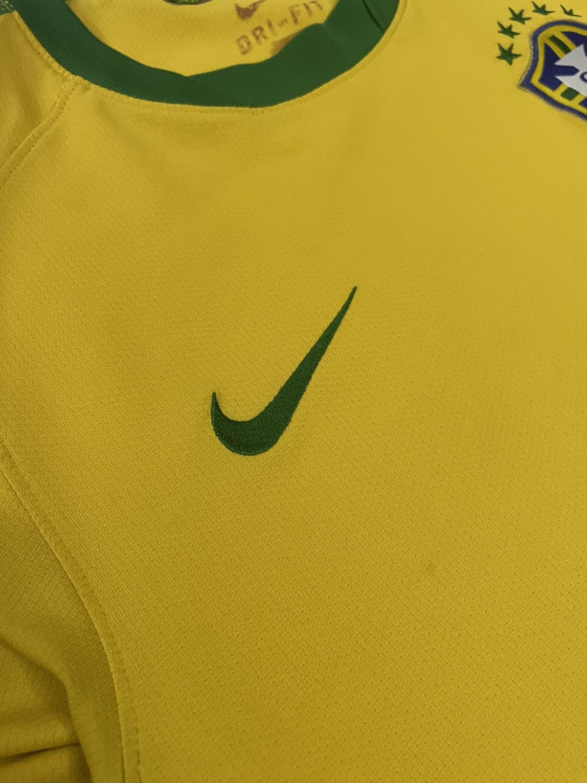 Nike Vintage Nike Brazil 2008-2010 Home Soccer Football Jersey Size US M / EU 48-50 / 2 - 4 Thumbnail