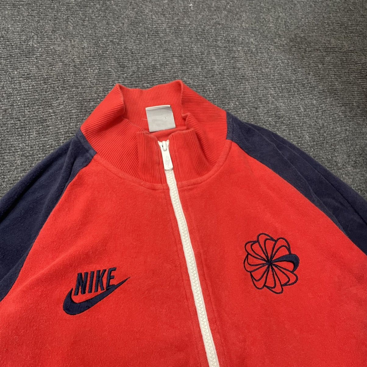 Nike × Vintage Vintage Y2K Nike Pinwheel Zip Up Fleece Jacket Size US M / EU 48-50 / 2 - 2 Thumbnail