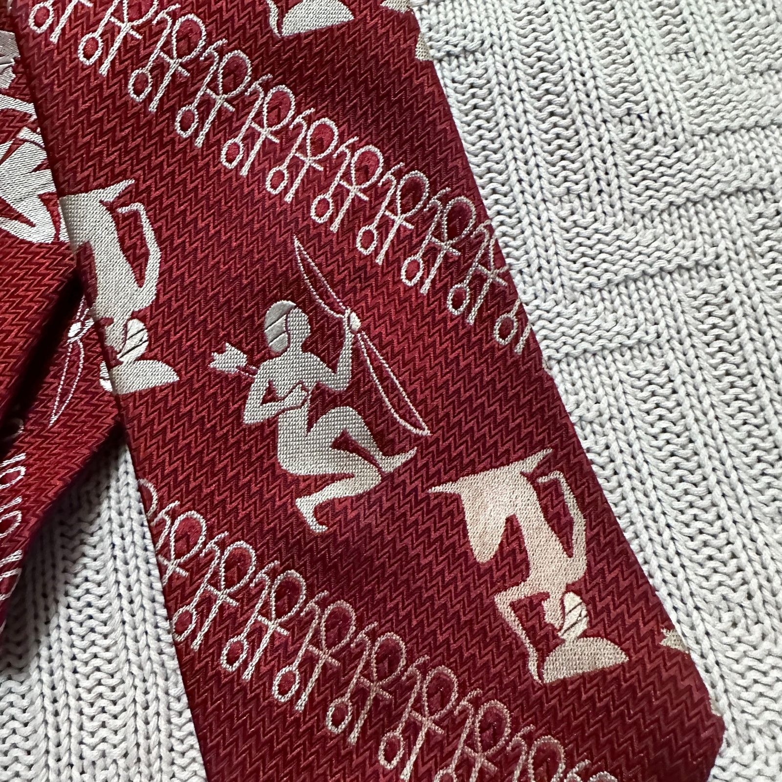 Oleg Cassini Vintage Oleg Cassini red hunter pattern men's tie Size ONE SIZE - 2 Thumbnail
