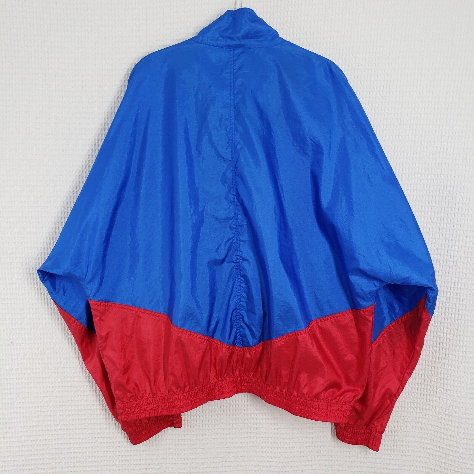 Nike Vintage Nike Windbreaker Jacket Men Large Red Blue Spiderman Size US L / EU 52-54 / 3 - 11 Thumbnail