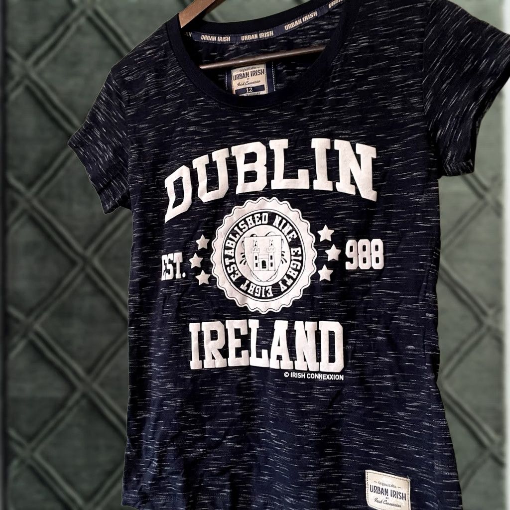 Vintage Dublin Ireland Tee Top Shirt Women’s Size 12 Navy Blue Short Sleeve NWT t-shirt Size XL / US 12-14 / IT 48-50 - 1 Thumbnail