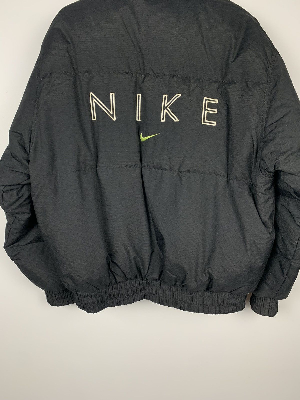 Nike Vintage 90’s Nike Spell Out Logo Puffer Jacket Size L 12-14 Size US XXS / EU 40 - 3 Thumbnail