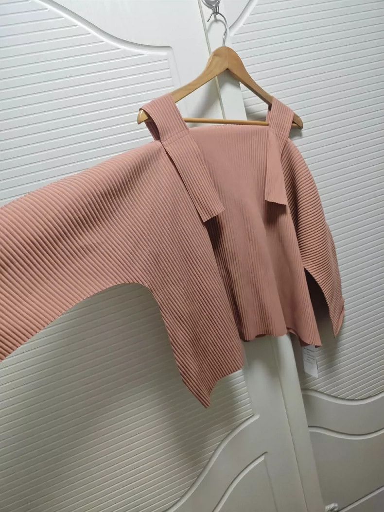 Other Issey Miyake/三宅一生 Pink off-the-shoulder top Size M / US 6-8 / IT 42-44 - 3 Thumbnail