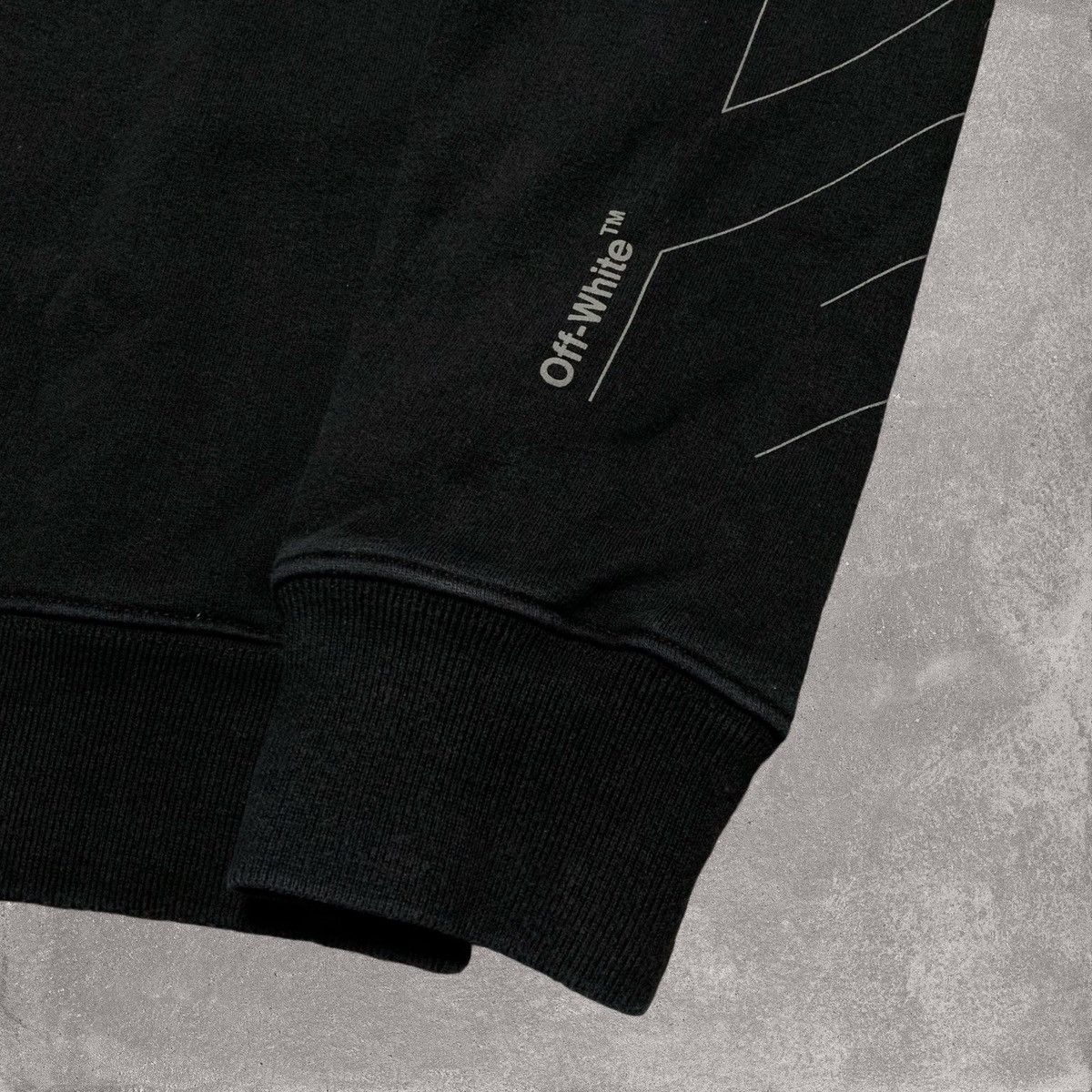 Off-White Off White Large Outline Arrows Black Sweatshirt Crewneck Size US L / EU 52-54 / 3 - 3 Thumbnail