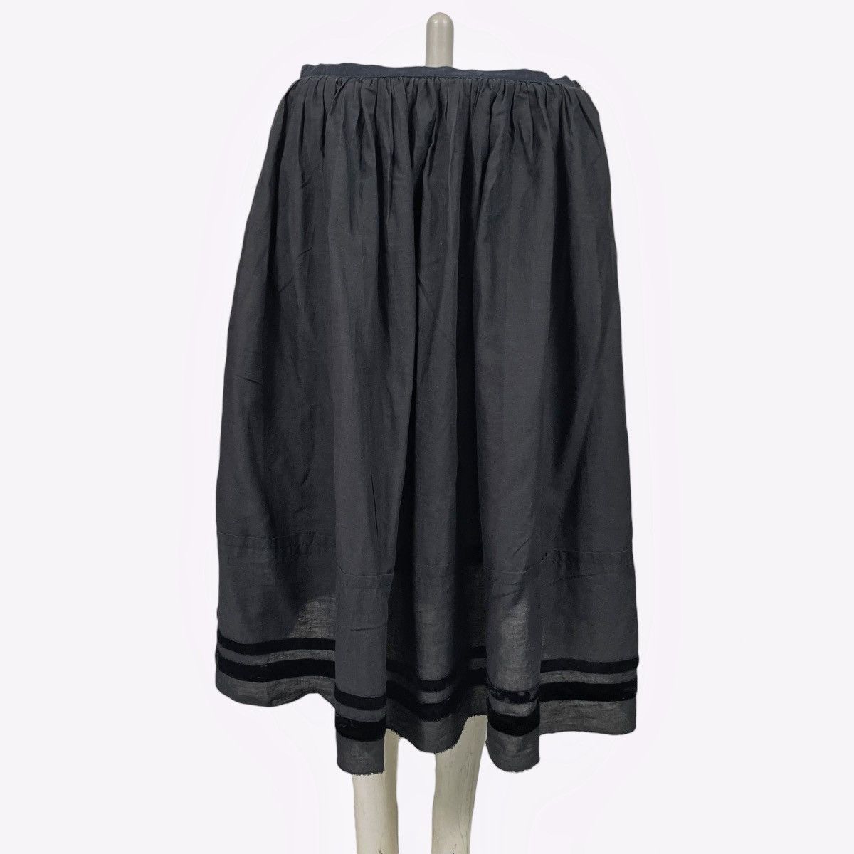 Tricot Comme des Garcons Tricot Comme Des Garcons Black Flared Midi Skirt Size 26" / US 2 / IT 38 - 1 Thumbnail