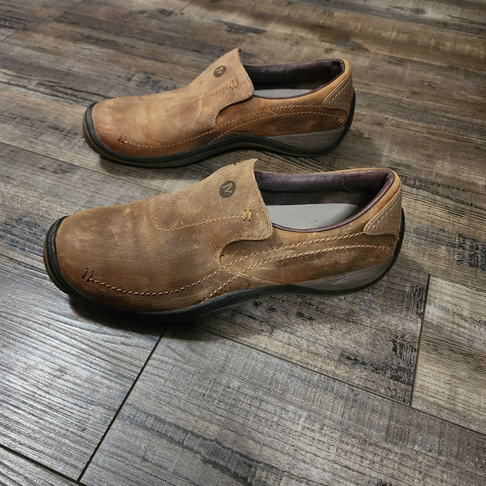 Merrell Merrell Mens Cedar Tan J43985 Leather loafer Size 9. BX42 Size US 9 / EU 42 - 6 Thumbnail